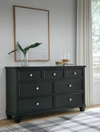 Lanolee Five Drawer Chest / Dresser