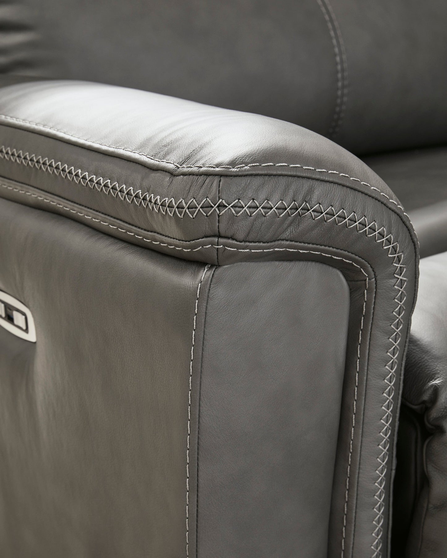 Bleckley Reclining Sectional