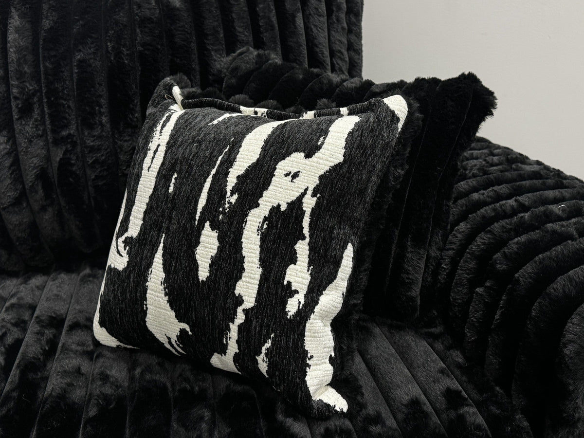 Noah (Black) Sectional