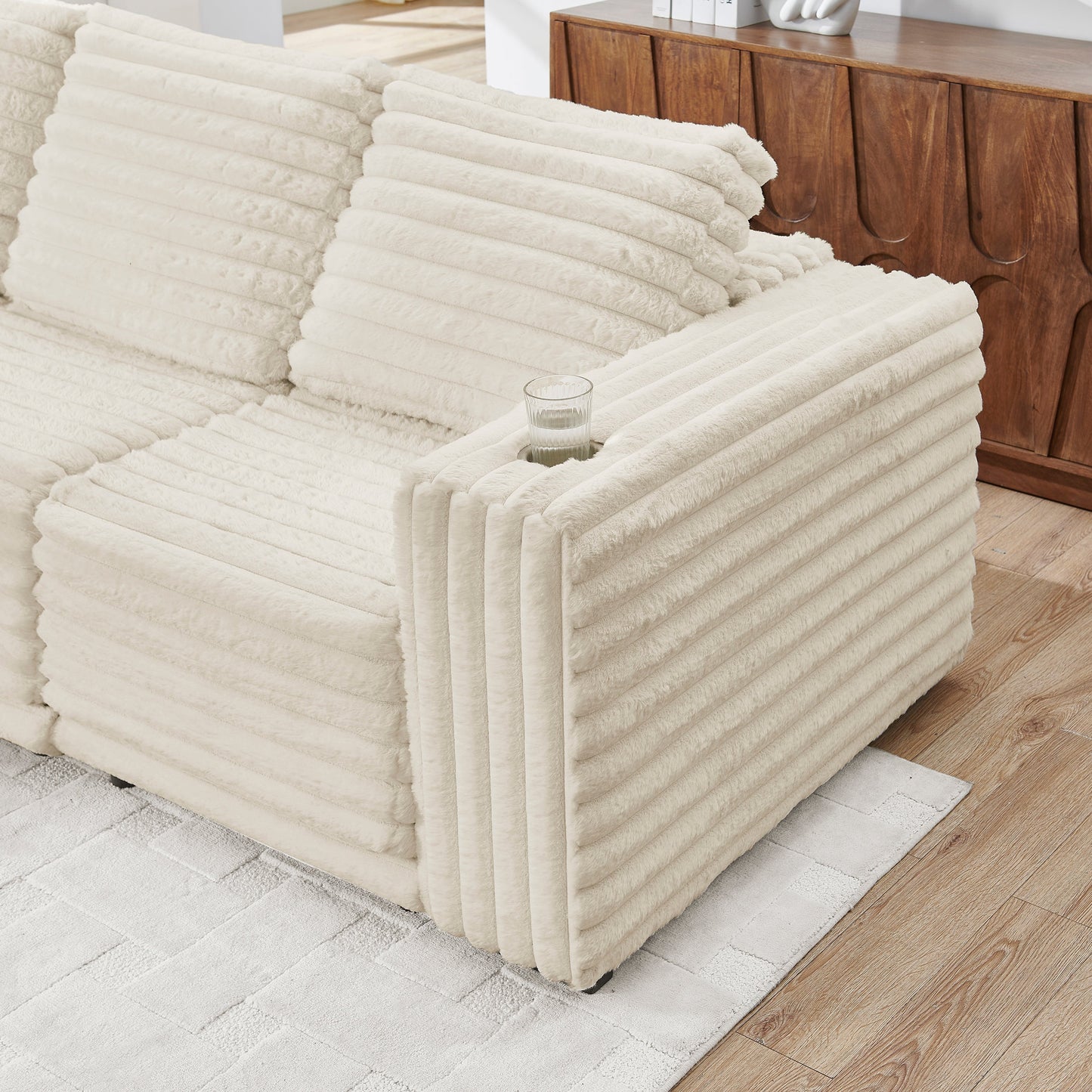 Nuve (Cream) Sectional