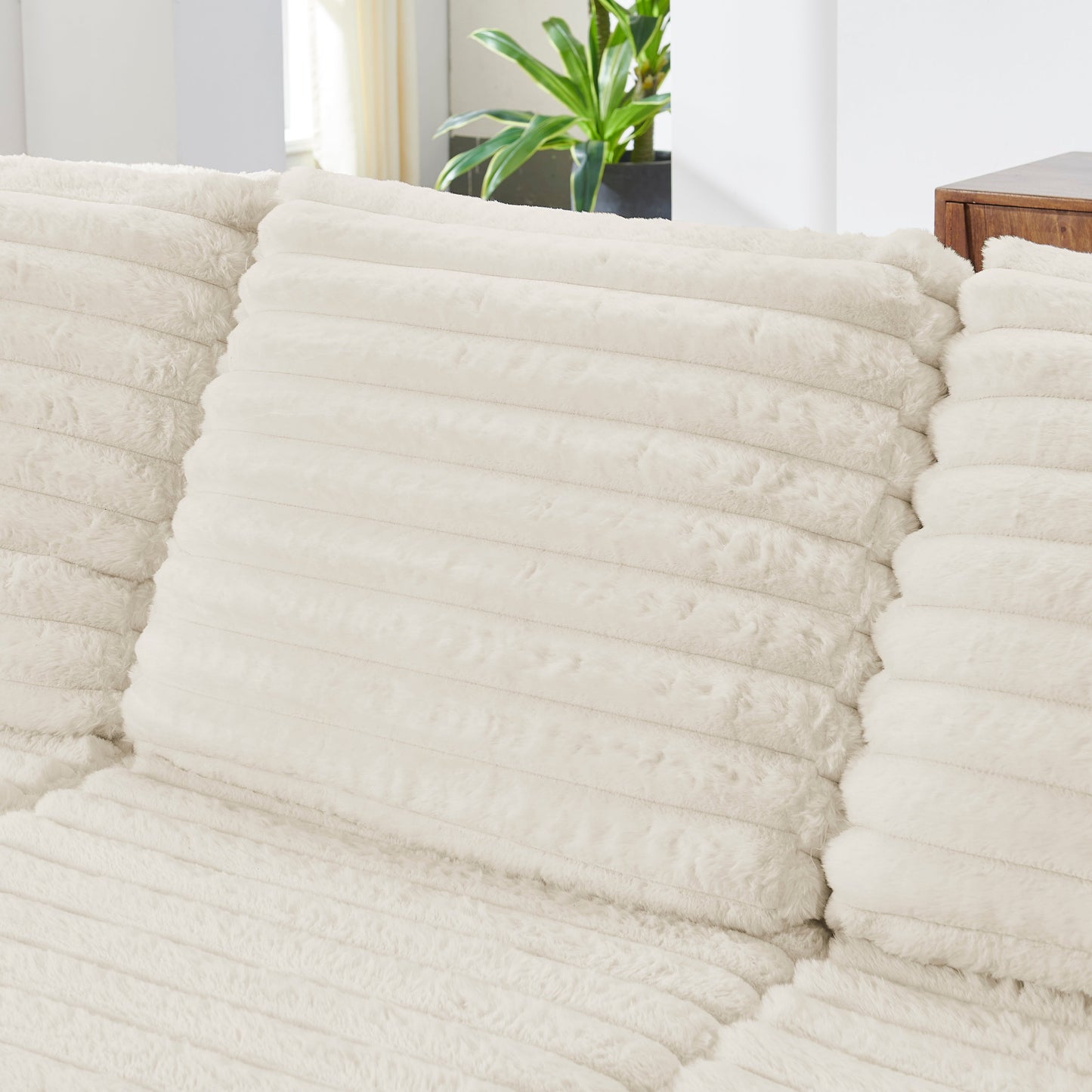 Nuve (Cream) Sectional