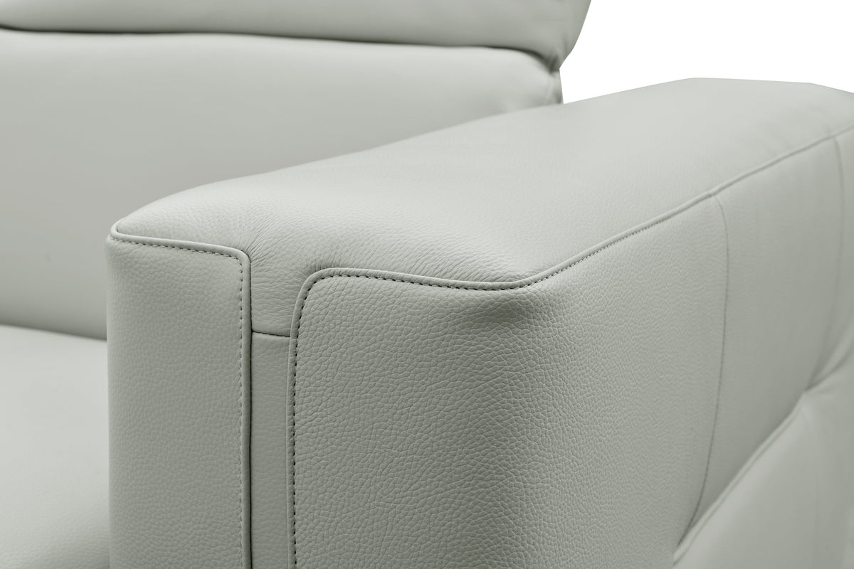 Noel Power Reclining Sectional with Chaise (Grey)