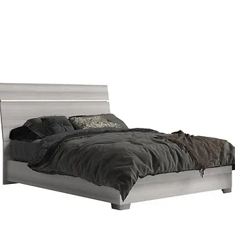 Mia Collection Bedroom Set