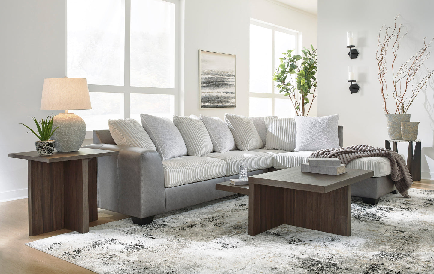 Clairette Court Sectional