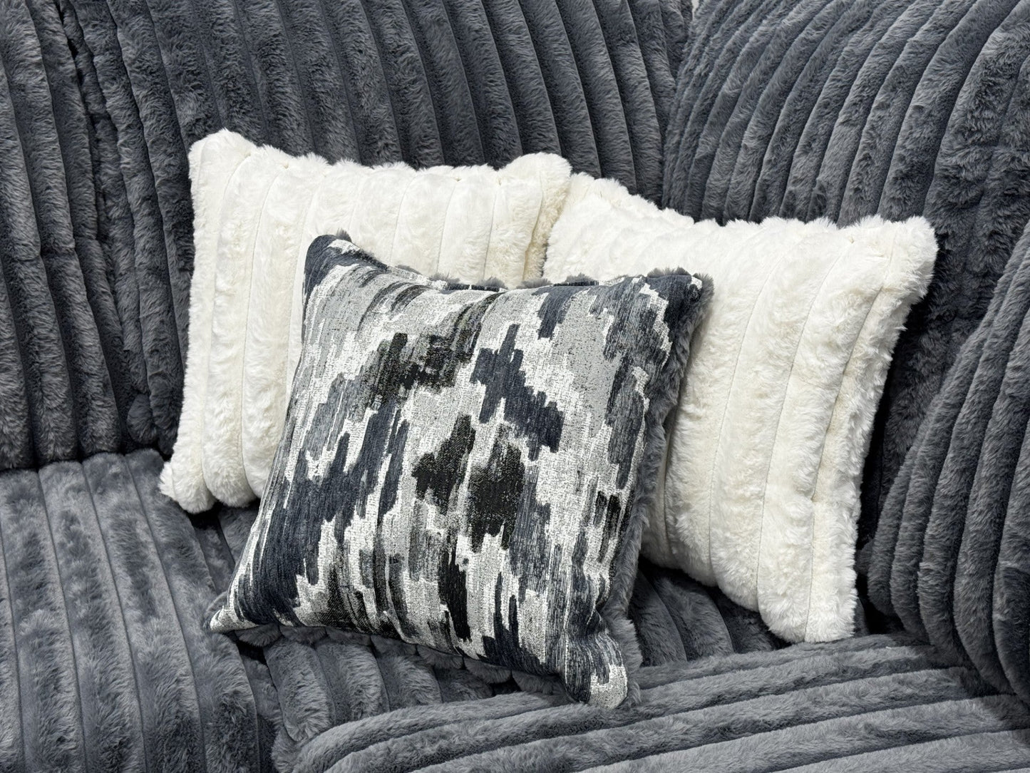 Noah (Grey) Sectional