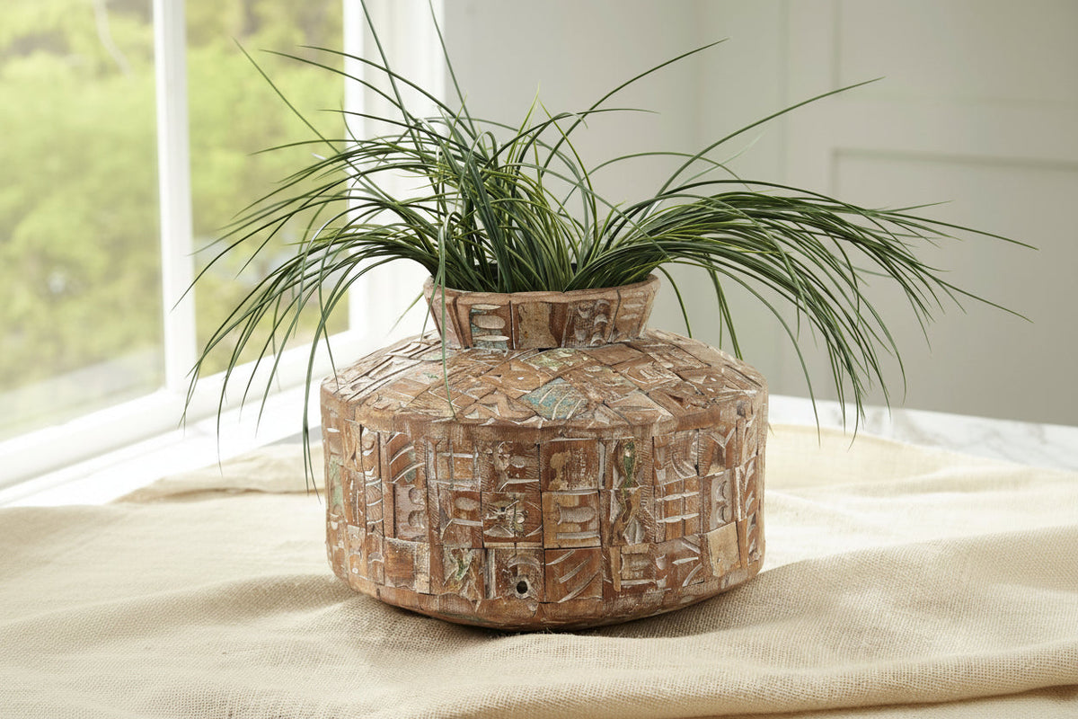 Meltland Vase