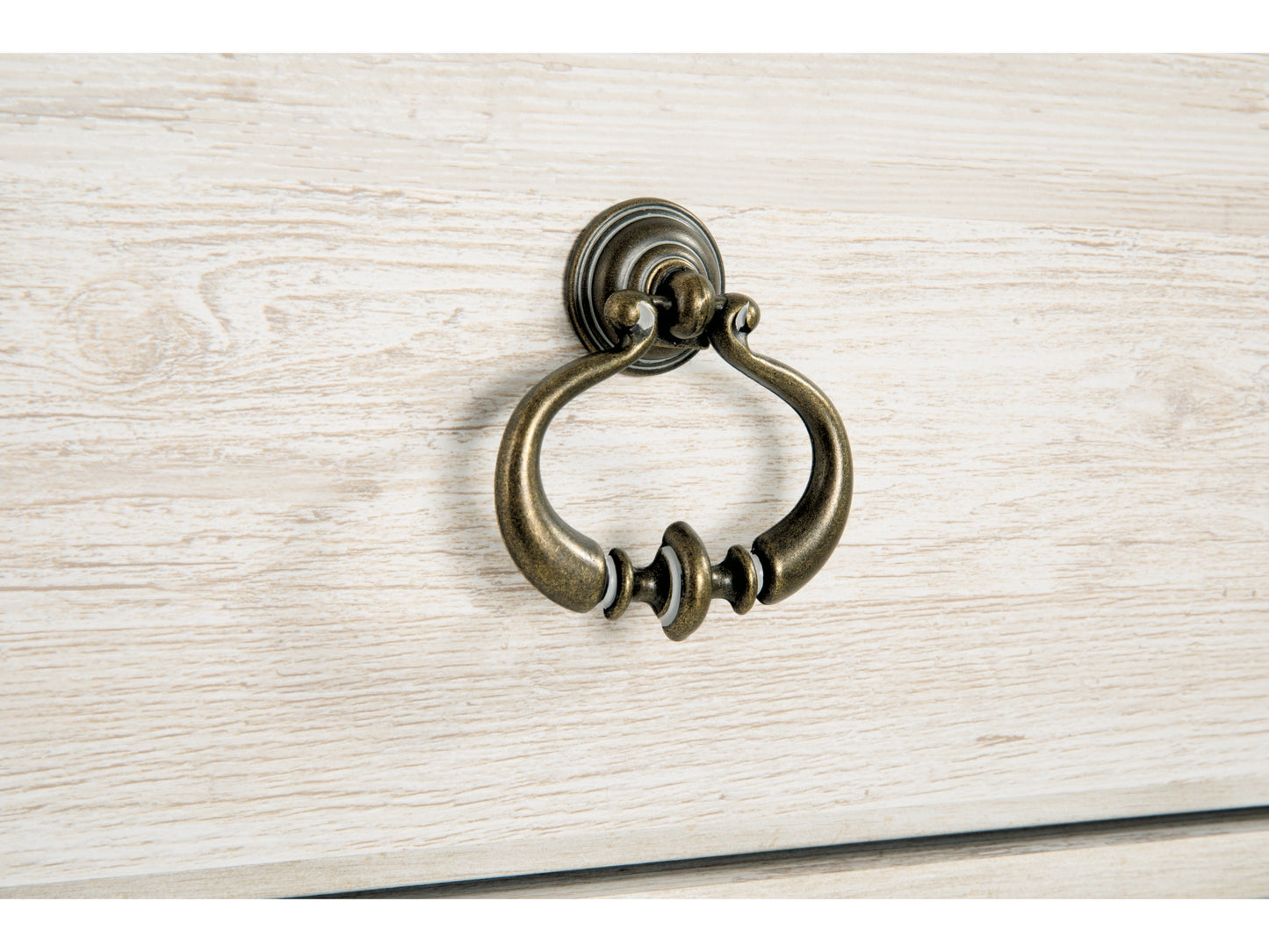 Willowton Panel Bed with Dresser and Nightstand