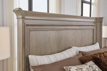 Habana Sleigh Bed with Mirrored Dresser and Nightstand