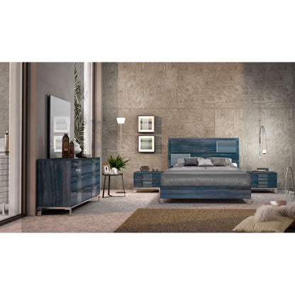 Delia Collection Bedroom Set