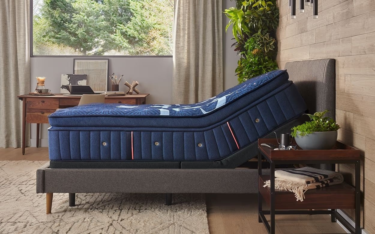 Stearns & Foster Lux Estate Medium Pillow Top Mattress