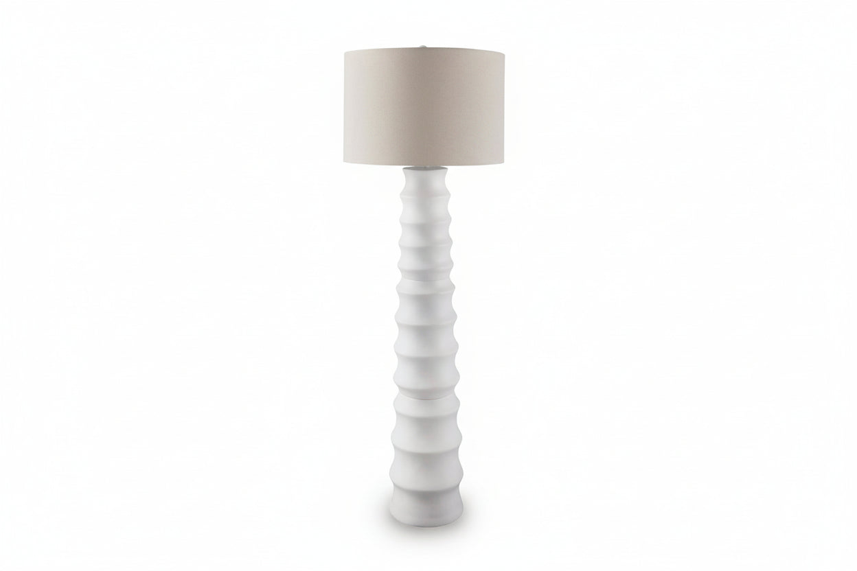 Veraleigh Floor Lamp