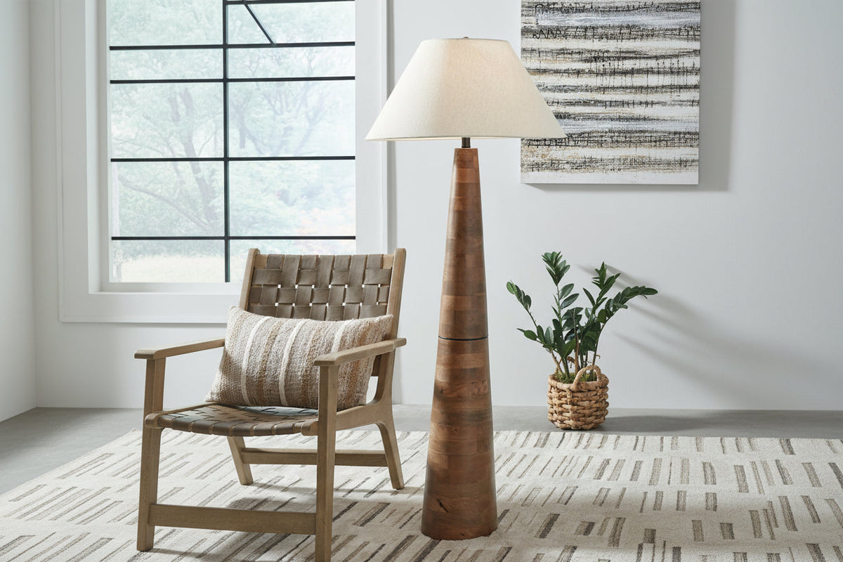 Danset Floor Lamp