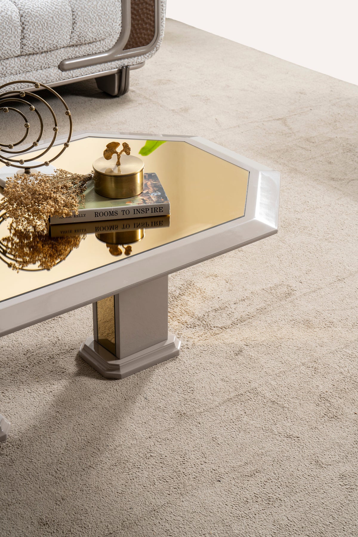 Lora Collection Living Room Set