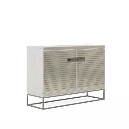 Mezzanine-Hall Chest