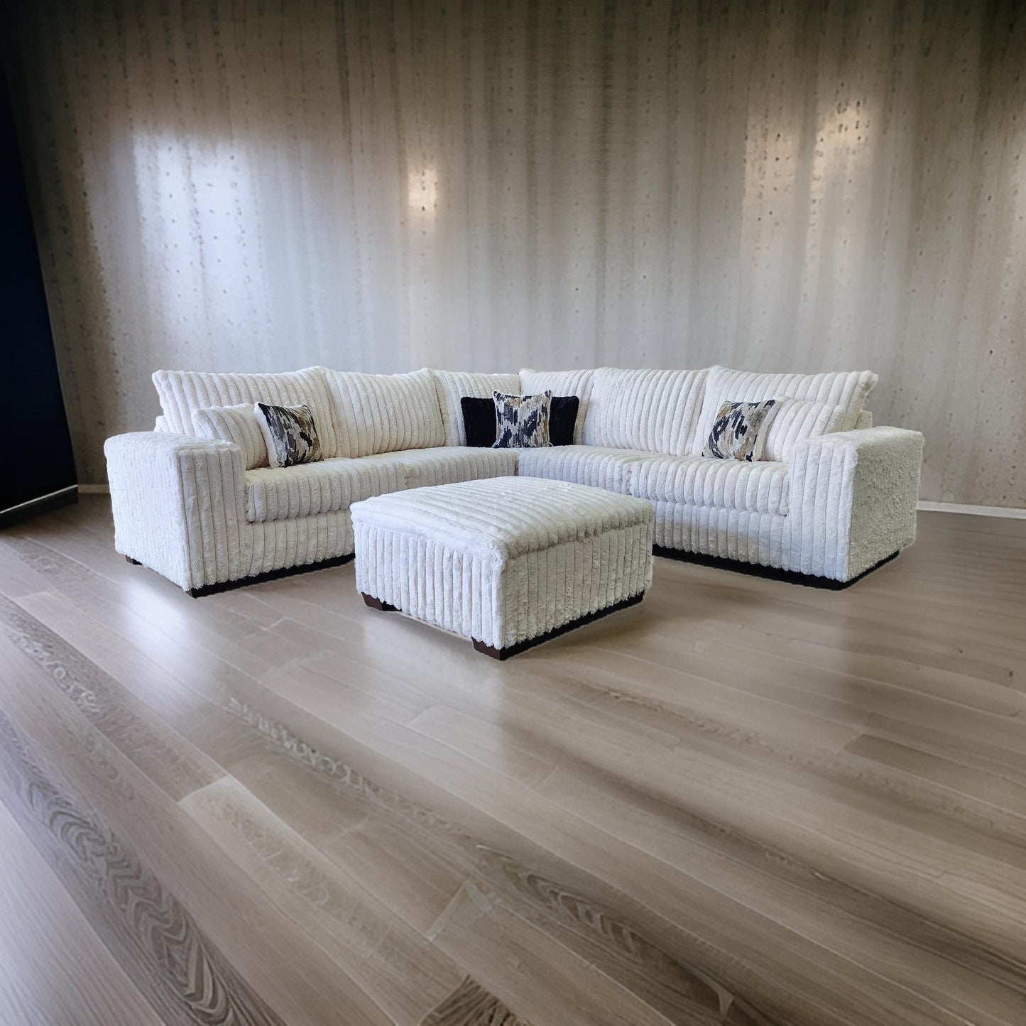 Noah (Ivory) Sectional