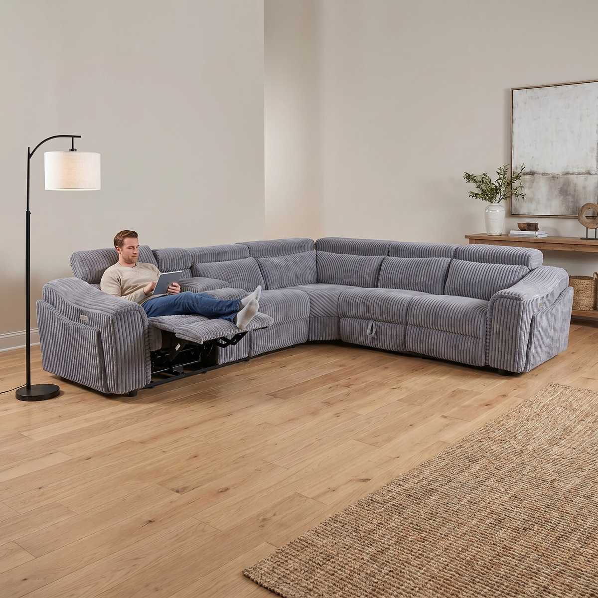 Yash (Grey) Reclining Sectional
