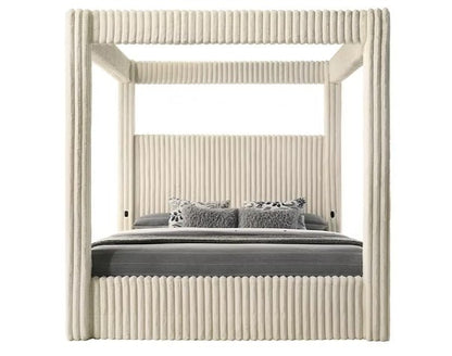 Atlam w/Henley (Cream) Bedroom Set