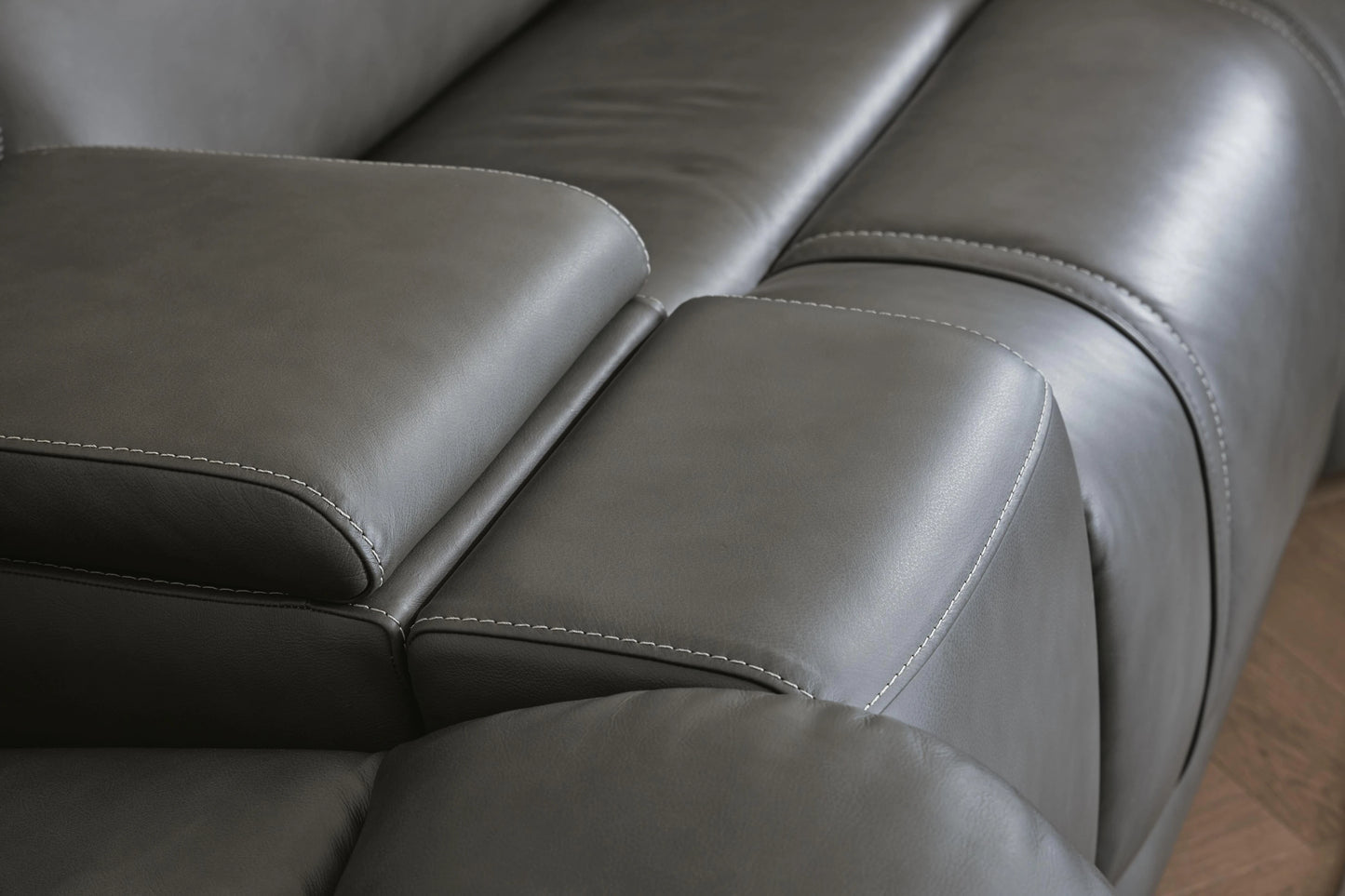 5Z-Harrenhurst 6-Piece Leather Dual Power Reclining Modular Sectional with Console