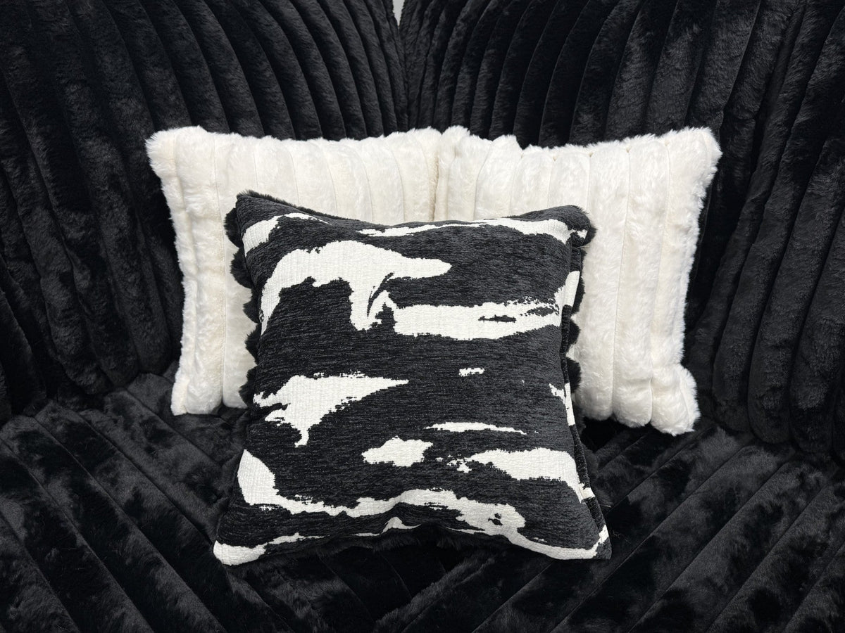 Noah (Black) Sectional