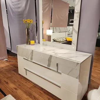 Sunset III Collection Bedroom Set
