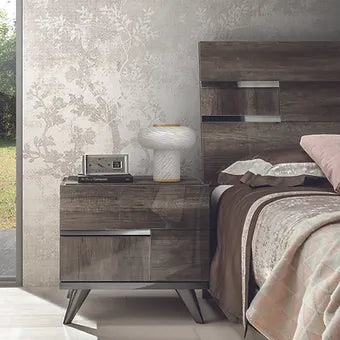 Medea Collection Bedroom Set