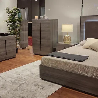 Blade II Collection Bedroom Set