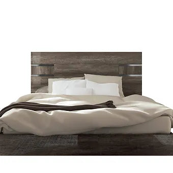 Medea Collection Bedroom Set
