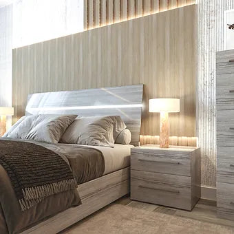 Mia Collection Bedroom Set