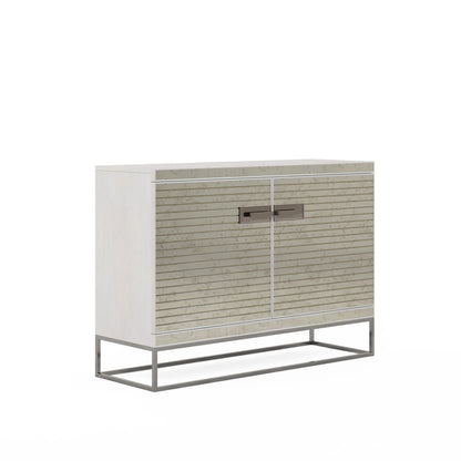 Mezzanine-Hall Chest